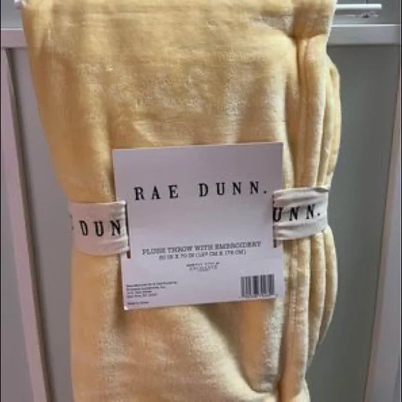 Beautiful Rae Dunn throw blanket. - Picture 2 of 4